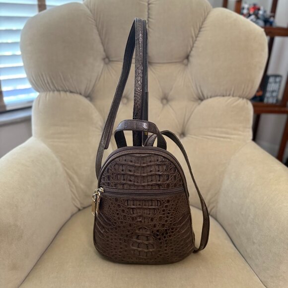 VTG Auth EILEEN KRAMER Genuine Crocodile Convertible MINI Sling Backpack Purse - Picture 2 of 9
